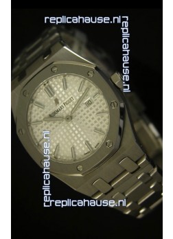Audemars Piguet Royal Oak Ladies White Dial 33MM - 1:1 Mirror Replica Edition